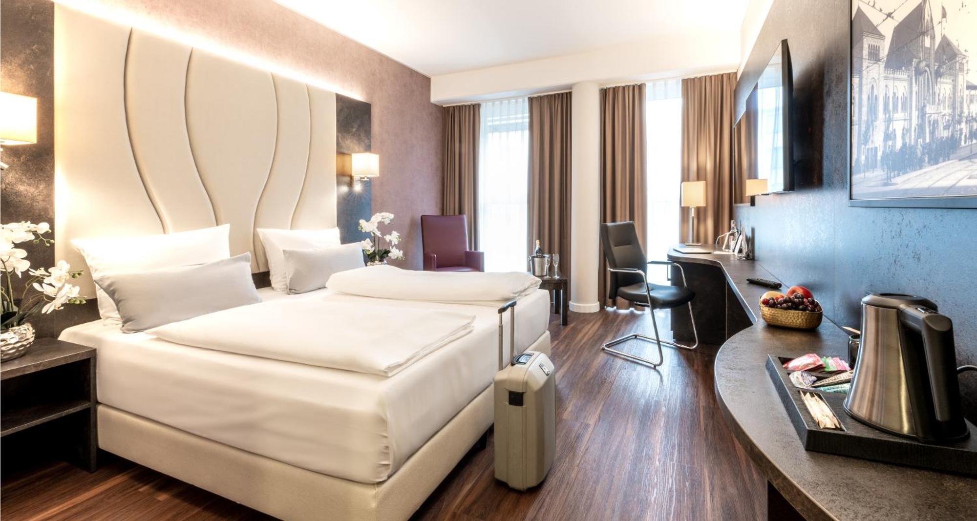 Hotel Western Plaza Kurfürstendamm 4*